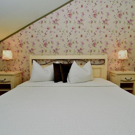 Boutique Vila White Duchess Năvodari Buitenkant foto