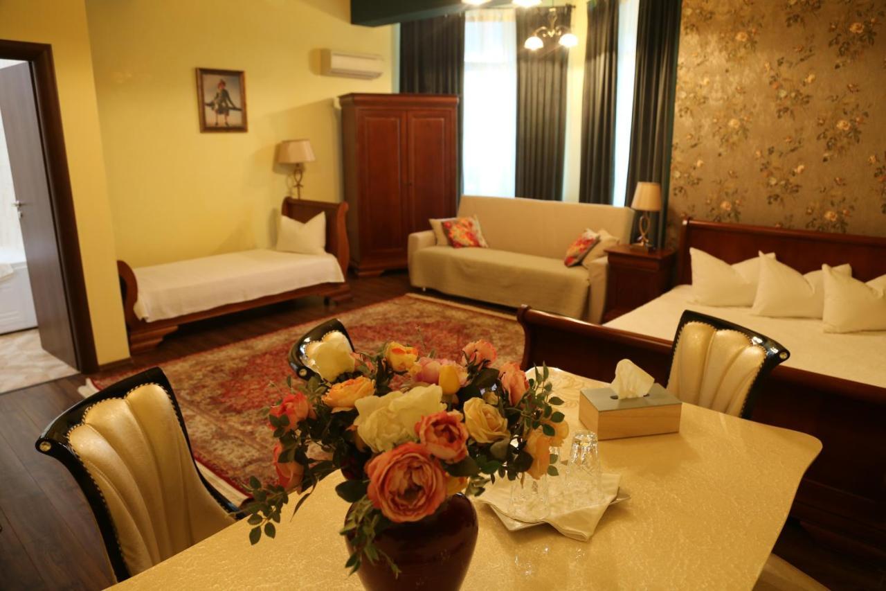 Boutique Vila White Duchess Năvodari Buitenkant foto