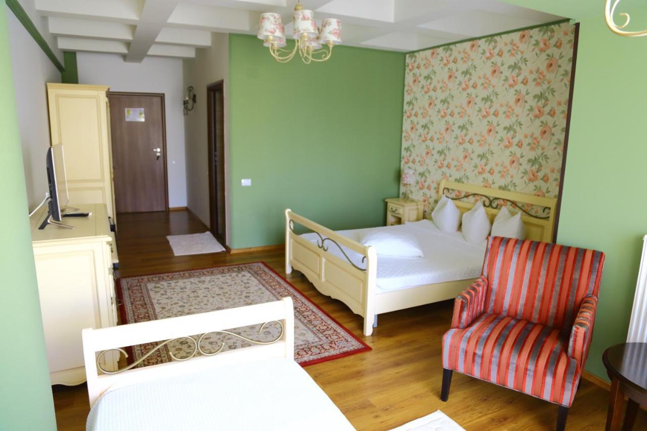 Boutique Vila White Duchess Năvodari Buitenkant foto